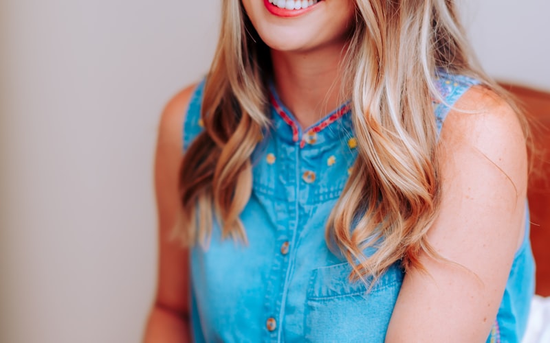 欧冠决赛中一次团队配合进球的战术路线图分析