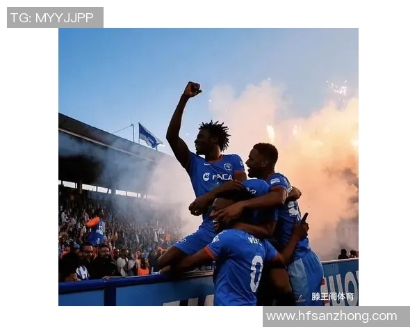 波尔图逆袭曼城5-0震惊世界杯赛场补时进球引发全场狂欢